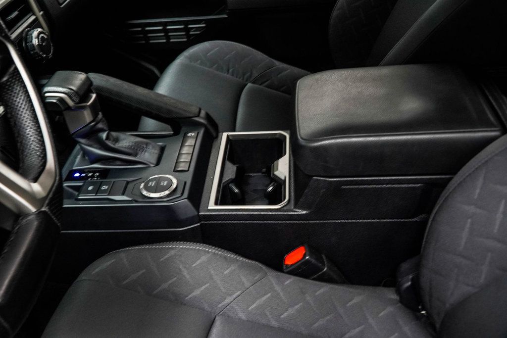 Toyota Tacoma photo 20
