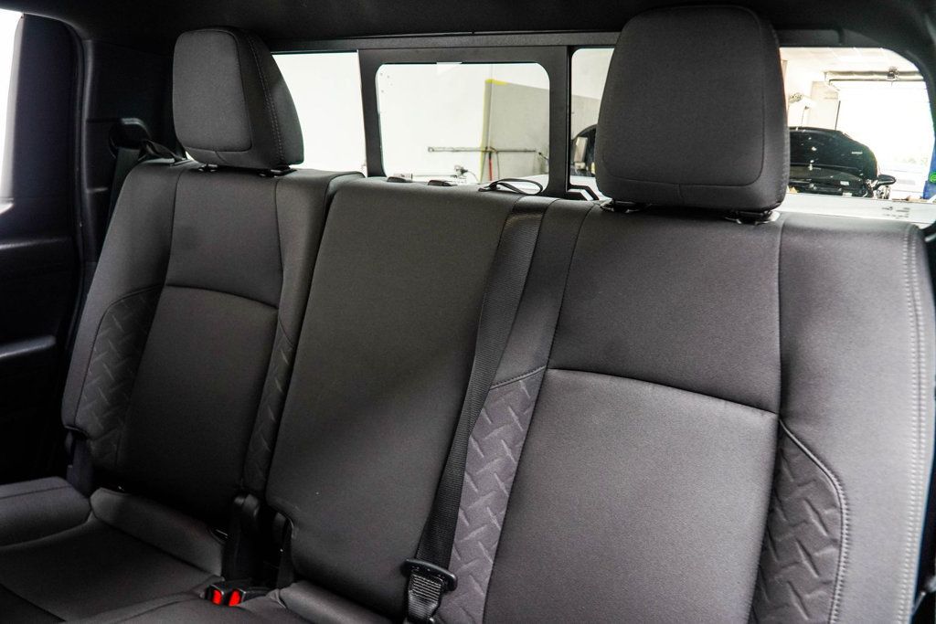 Toyota Tacoma photo 39