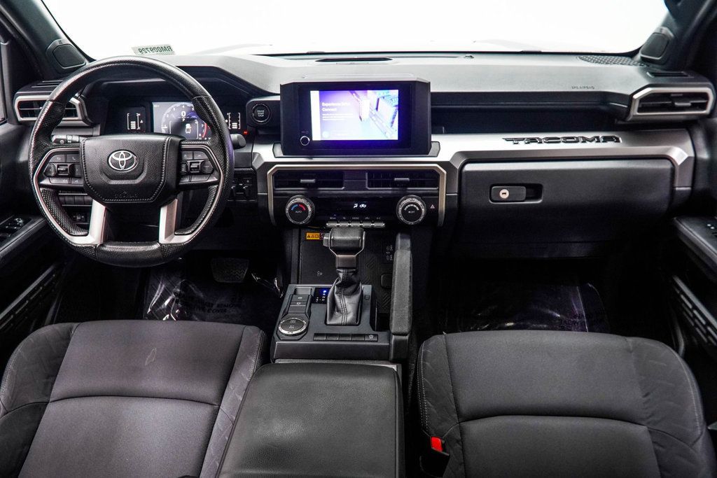 Toyota Tacoma photo 5