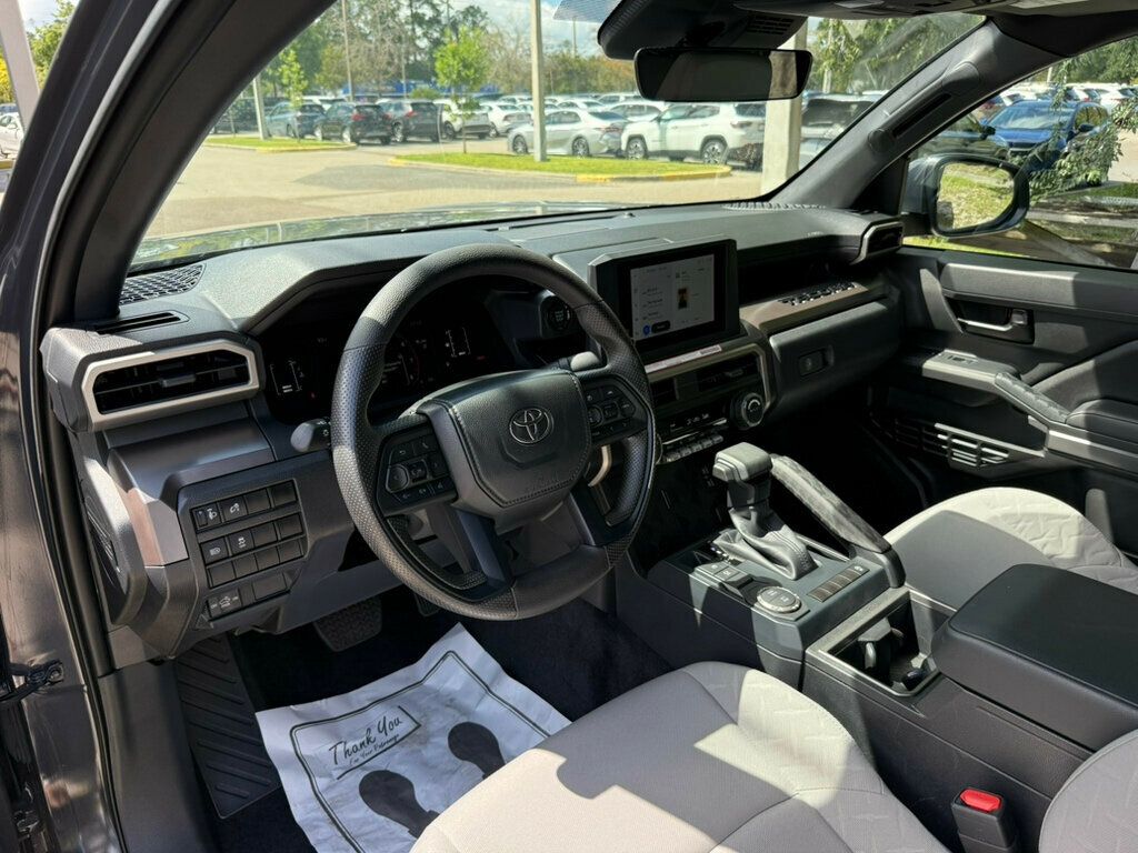 2024 Toyota Tacoma SR5 Double Cab photo 3