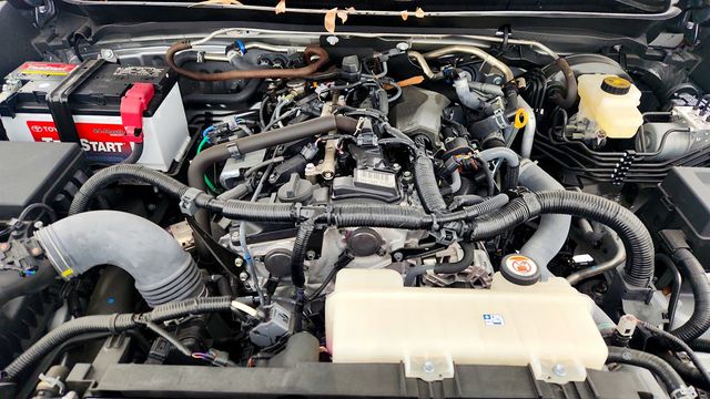 2024 Toyota Tacoma 2WD SR5 Double Cab 5' Bed Automatic w/ Black Oval Tube Steps - 22994112 - 25