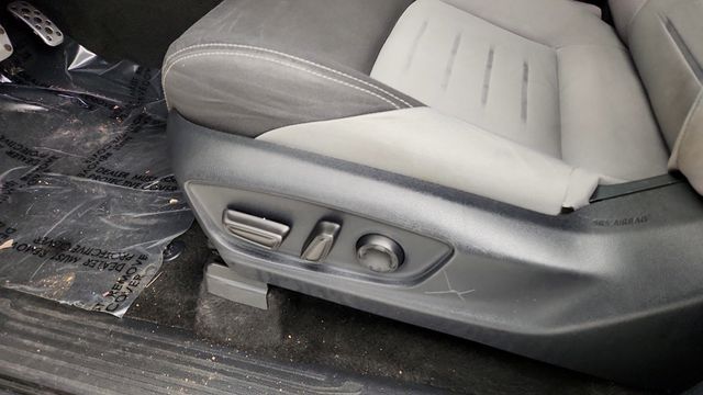 2024 Toyota Tacoma 2WD TRD Sport Double Cab 5' Bed Automatic w/Upgrade Pkg, Xseries - 22946717 - 23