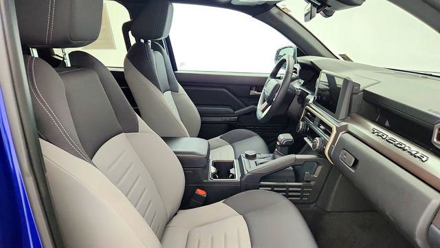 2024 Toyota Tacoma 2WD TRD Sport Double Cab 6' Bed Automatic w/ Predator Steps - 23025776 - 22