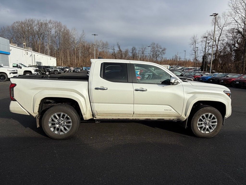 2024 Toyota Tacoma 4WD Limited Double Cab 5' Bed Automatic - 22965309 - 8
