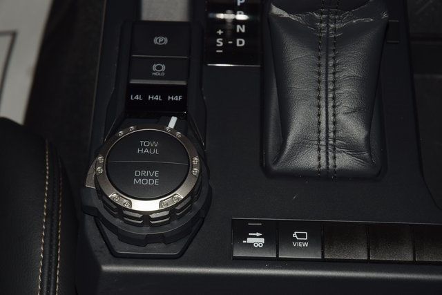 2024 Toyota Tacoma 4WD Limited Hybrid Double Cab 5' Bed Automatic - 22942842 - 32