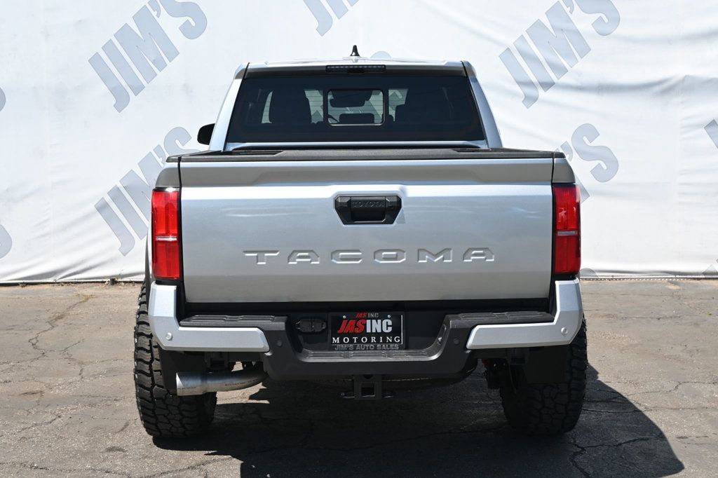 2024 Toyota Tacoma TRD Double Cab 4x4 photo 4
