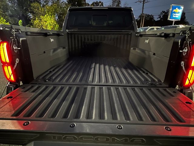 2024 Toyota Tacoma 4WD SR5 Double Cab 5' Bed Automatic - 23096006 - 10