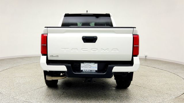 2024 Toyota Tacoma 4WD SR5 Double Cab 5' Bed Automatic - 23012914 - 5