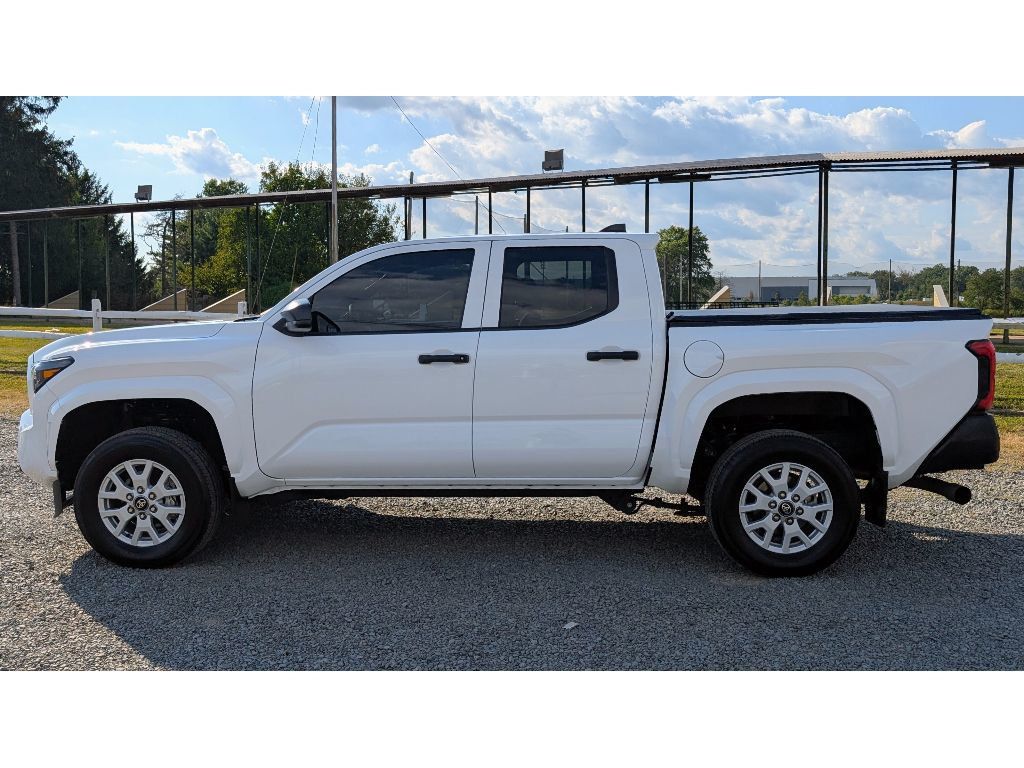 2024 Toyota Tacoma SR Double Cab photo 4