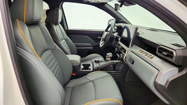 2024 Toyota Tacoma 4WD Trailhunter Hybrid Double Cab 5' Bed Automatic - 22964022 - 23