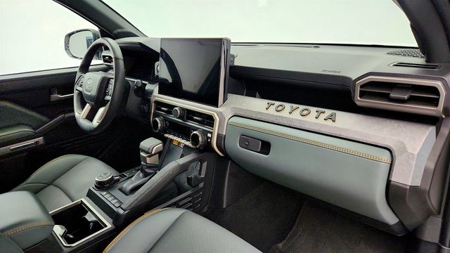 2024 Toyota Tacoma 4WD Trailhunter Hybrid Double Cab 5' Bed Automatic - 22964022 - 24