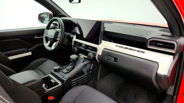 2024 Toyota Tacoma 4WD TRD Off Road Double Cab 5' Bed Automatic w/ Upgrade Package - 23014407 - 24