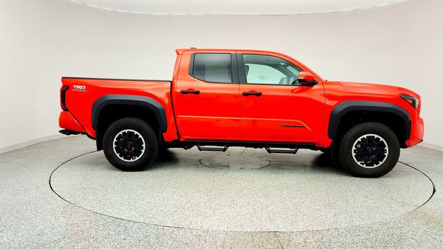 2024 Toyota Tacoma 4WD TRD Off Road Double Cab 5' Bed Automatic w/ Upgrade Package - 23014407 - 3