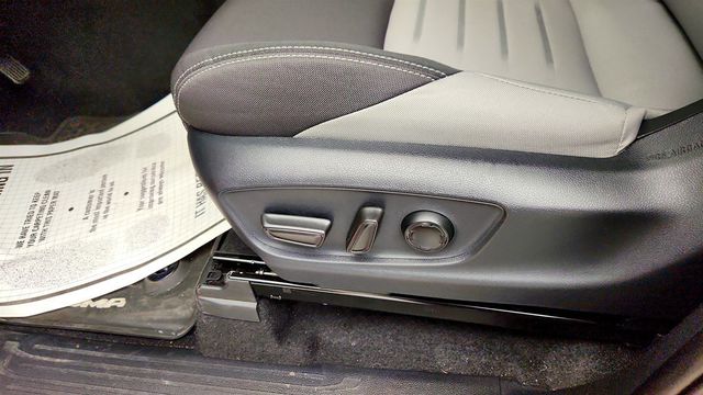 2024 Toyota Tacoma 4WD TRD Off Road Double Cab 5' Bed Automatic w/ Upgrade Package - 23019268 - 10