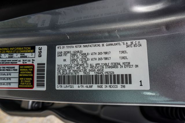 2024 Toyota Tacoma 4WD TRD Off Road Double Cab 5' Bed MT - 23007620 - 39
