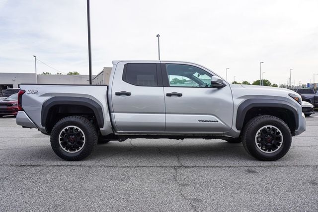 2024 Toyota Tacoma 4WD TRD Off Road Double Cab 5' Bed MT - 23007620 - 8