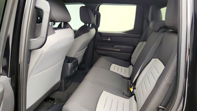 2024 Toyota Tacoma 4WD TRD Off Road Double Cab 6' Bed Automatic w/ Upgrade Package - 23015762 - 18