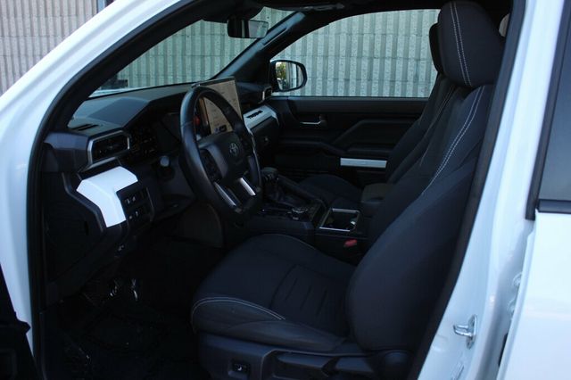 2024 Toyota Tacoma 4WD TRD OFF ROAD DOUBLE CAB W/ UPGRADED AUDIO/ 14" TOUCHSCREEN - 22922253 - 23