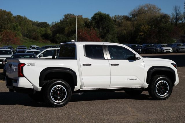 2024 Toyota Tacoma 4WD TRD OFF ROAD DOUBLE CAB W/ UPGRADED AUDIO/ 14" TOUCHSCREEN - 22922253 - 2