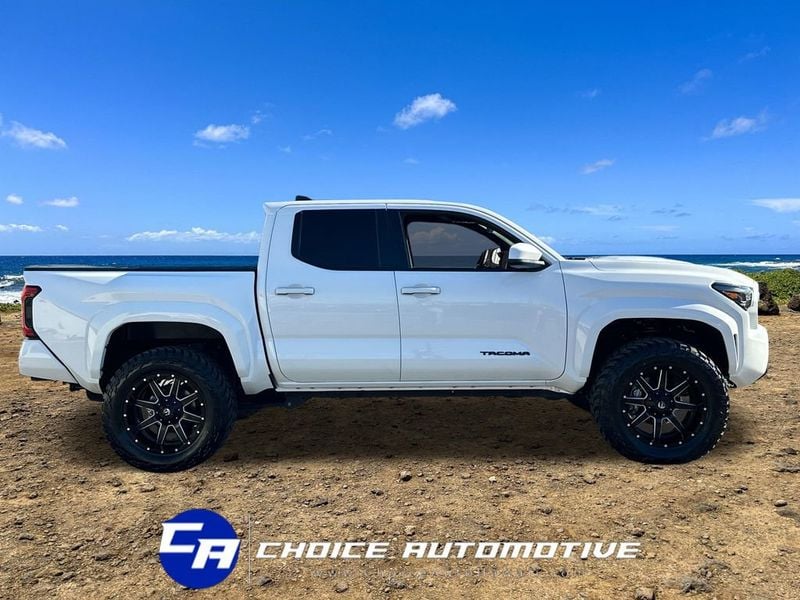 2024 Toyota Tacoma 4WD TRD Sport Double Cab 5' Bed MT - 22991645 - 7