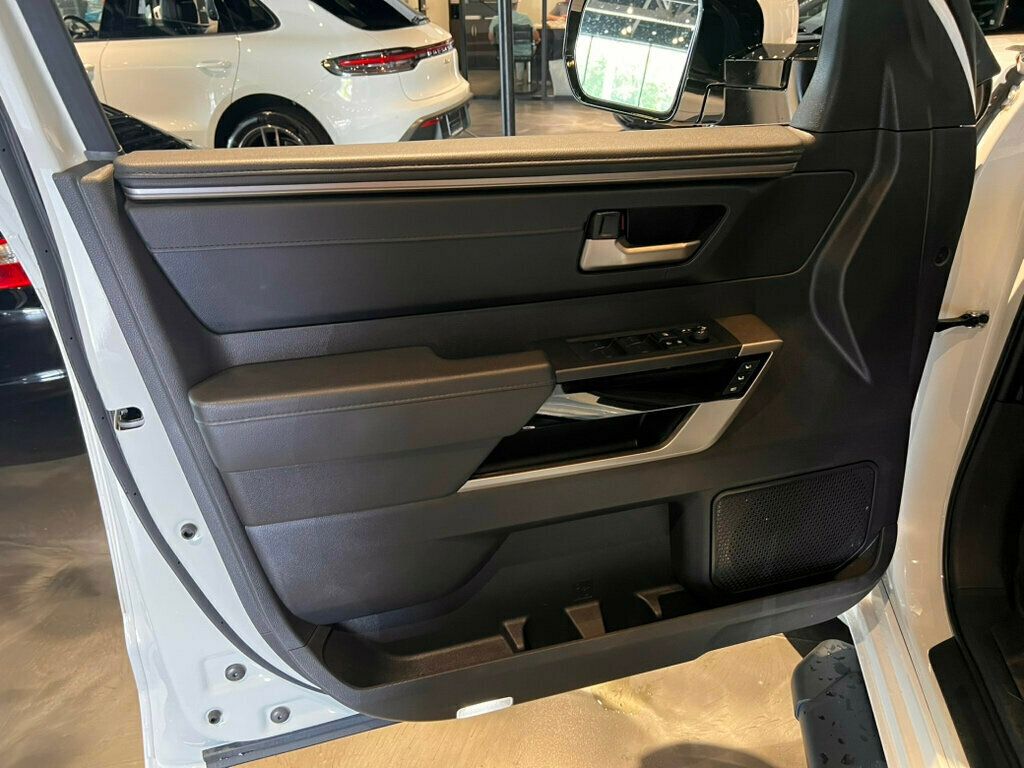 2024 Toyota Tundra 2WD Limited/PanoRoof/HtdSteerWheel/Htd&CldSeats/WirelessCharge/NAV - 22997670 - 13