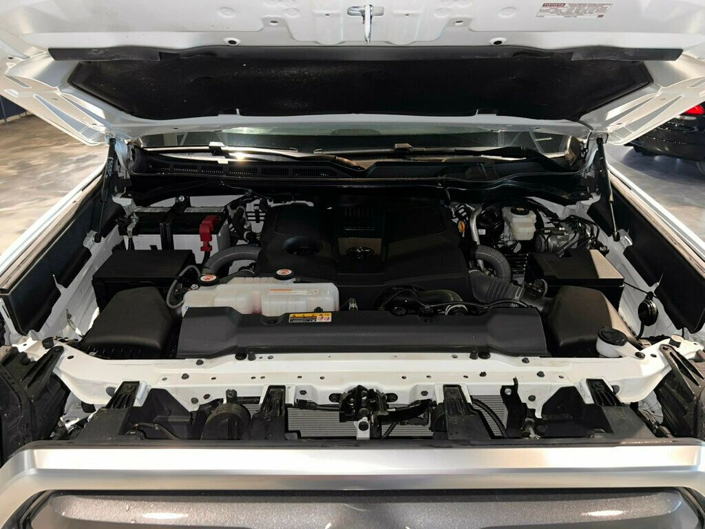 2024 Toyota Tundra 2WD Limited/PanoRoof/HtdSteerWheel/Htd&CldSeats/WirelessCharge/NAV - 22997670 - 8