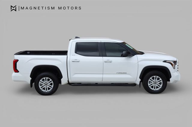 2024 Toyota Tundra 2WD SR5 CrewMax 5.5' Bed w/Premium Pkg! - 22976729 - 1