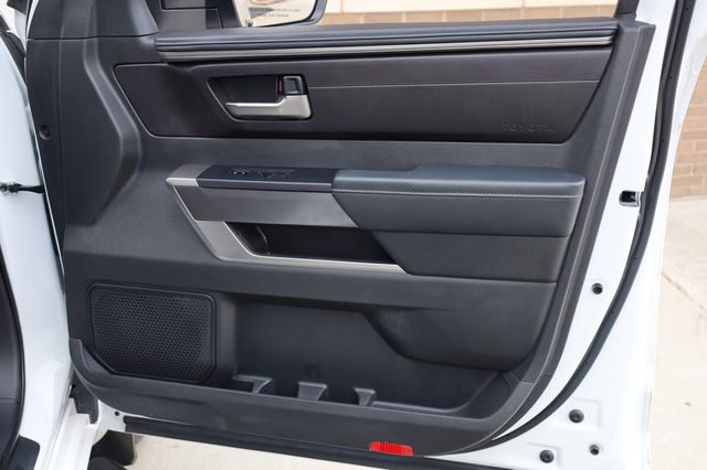 2024 Toyota Tundra 2WD SR5 CrewMax 5.5' Bed w/Premium Pkg! - 22976729 - 25