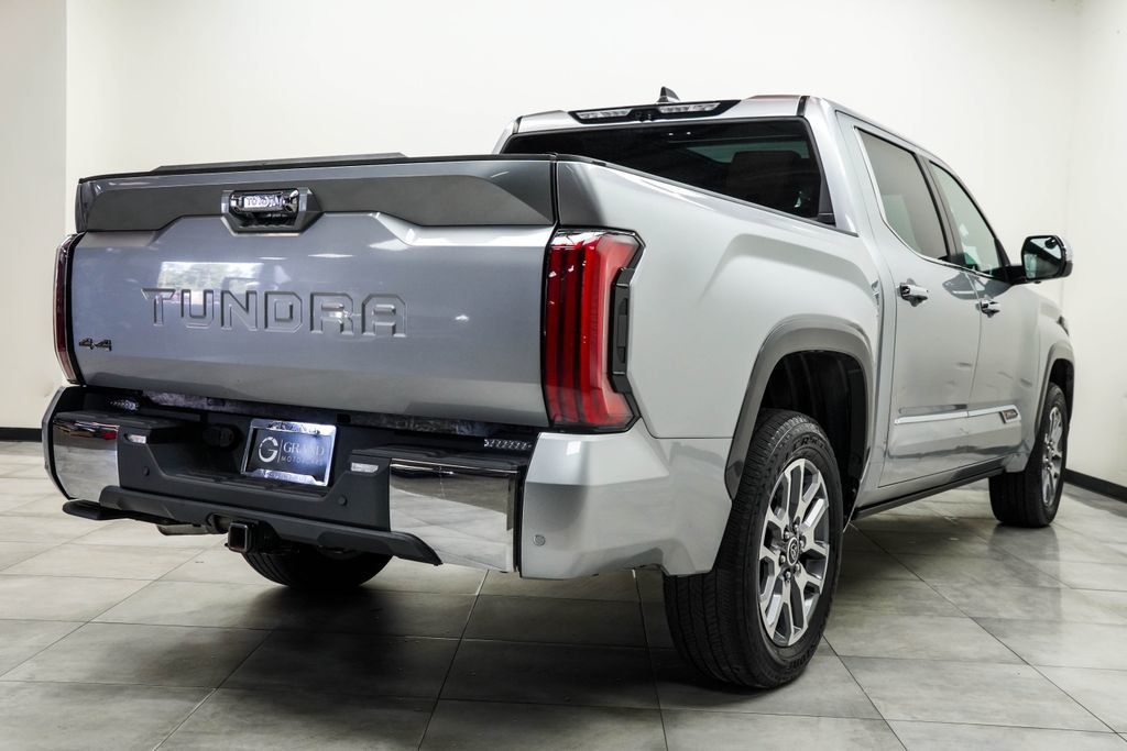 Toyota Tundra photo 12