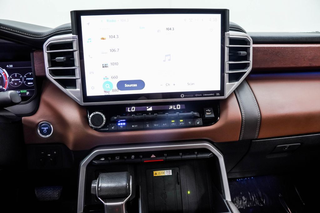 Toyota Tundra photo 27
