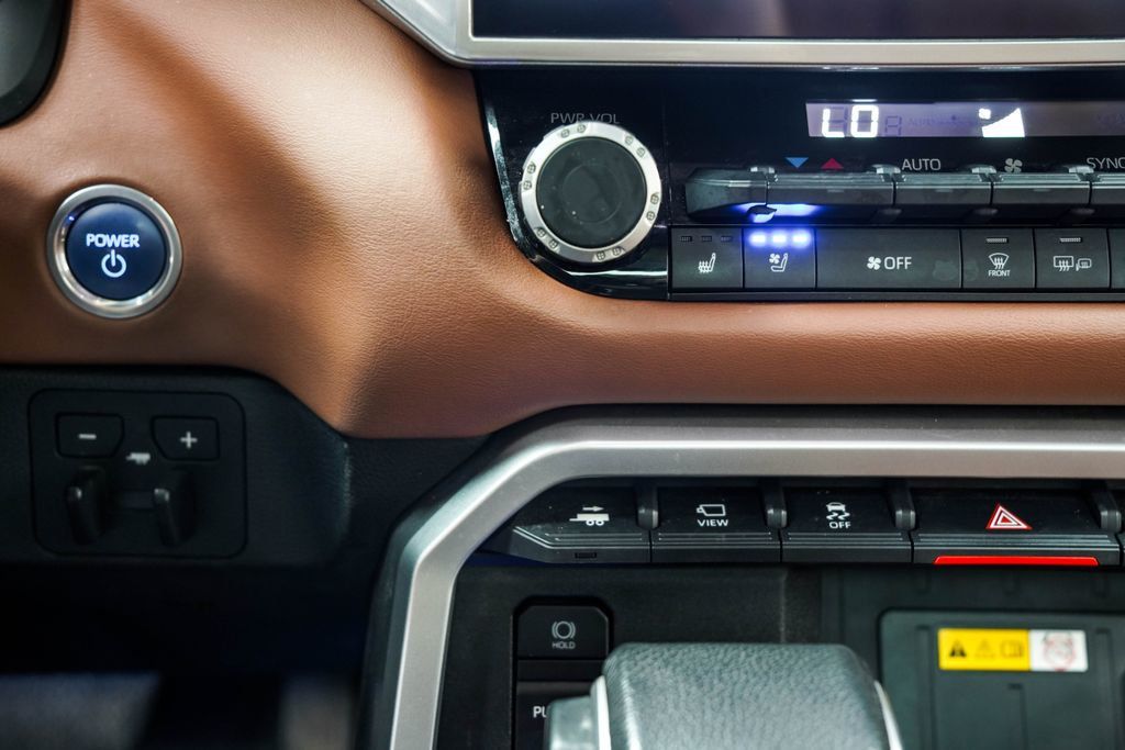 Toyota Tundra photo 28