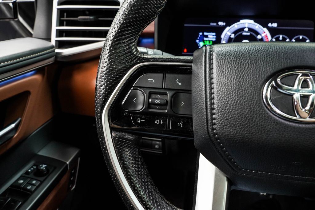 Toyota Tundra photo 36