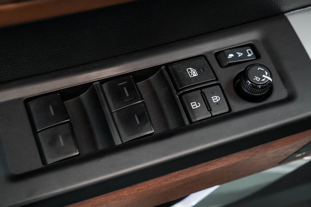 Toyota Tundra photo 44