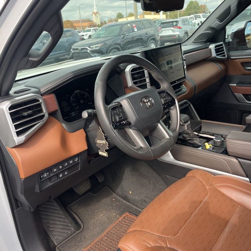 2024 Toyota Tundra 4WD 1794Edition/PanoRoof/Htd&CldSeats/HtdSteerWheel/JBL Sound/NAV - 22948205 - 3