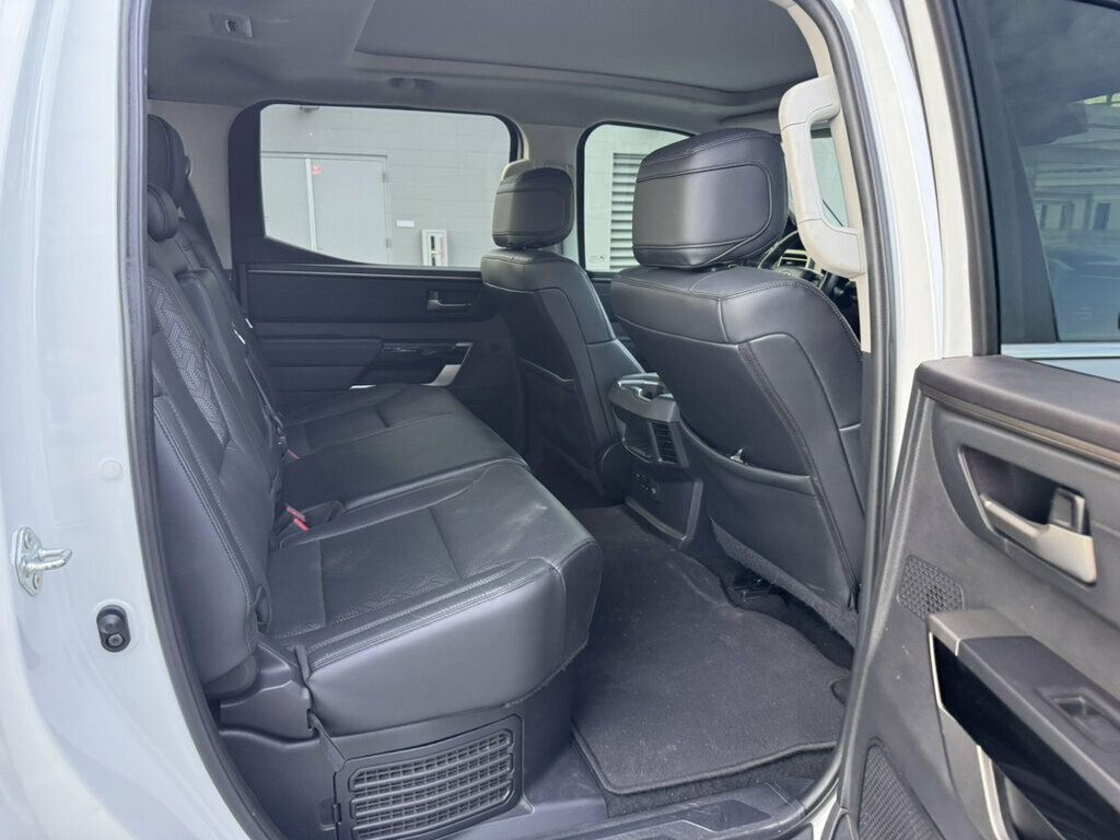 Toyota Tundra photo 22