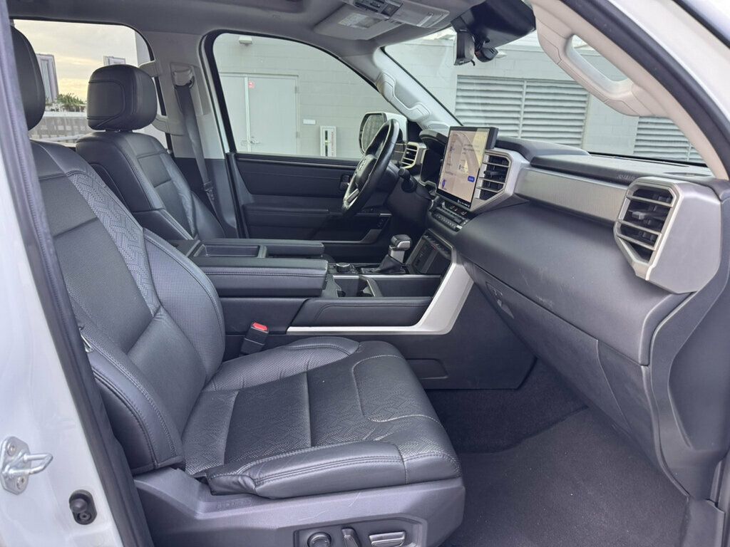 Toyota Tundra photo 23