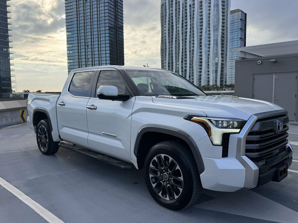 Toyota Tundra photo 9