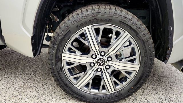 2024 Toyota Tundra 4WD Capstone Hybrid CrewMax 5.5' Bed - 23098561 - 8