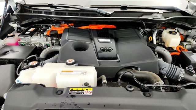 2024 Toyota Tundra 4WD Capstone Hybrid CrewMax 5.5' Bed w/ Non-Skid Bedliner - 23085006 - 24