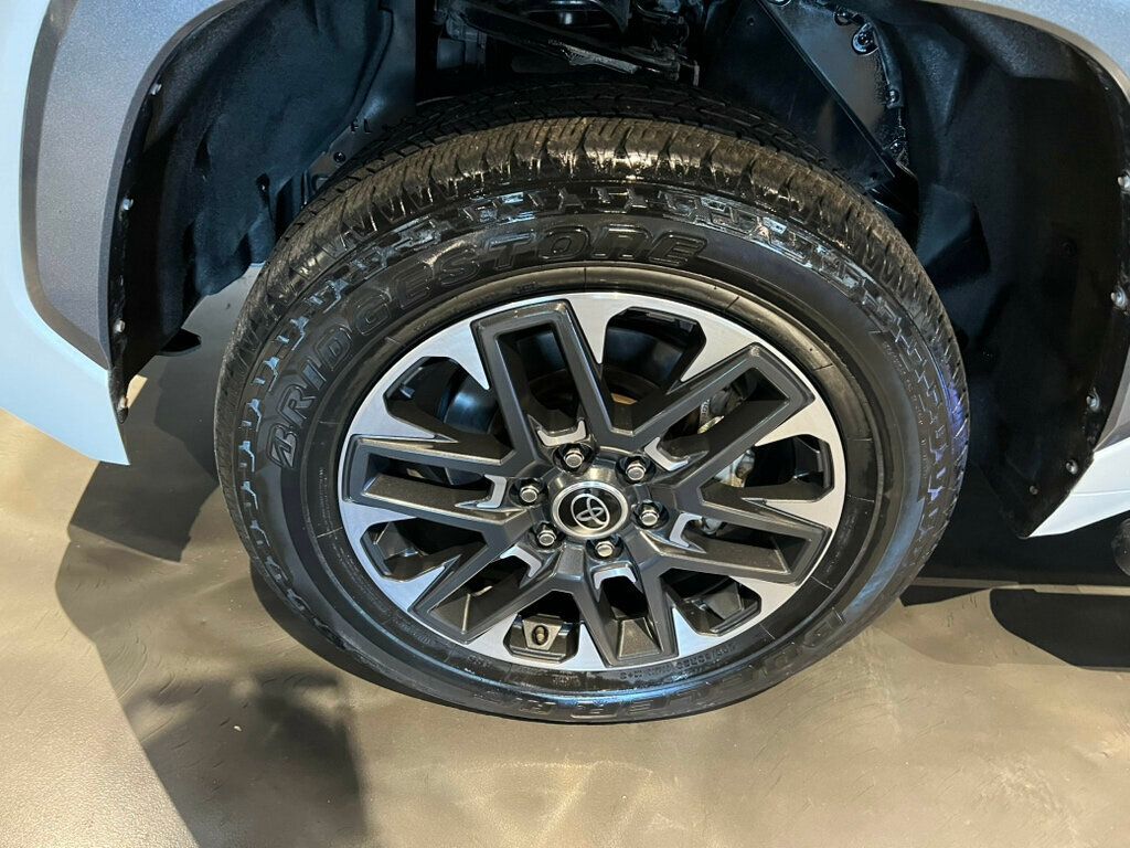 2024 Toyota Tundra 4WD Limited/4x4/PanoRoof/JBL PremAudio/Htd&CldSeats/HtdSteerWheel - 22942304 - 9