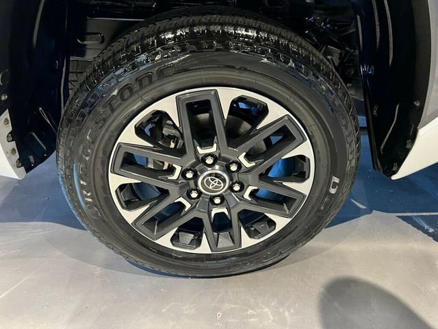 2024 Toyota Tundra 4WD Limited/4x4/PanoRoof/JBL PremAudio/Htd&CldSeats/HtdSteerWheel - 22942304 - 11