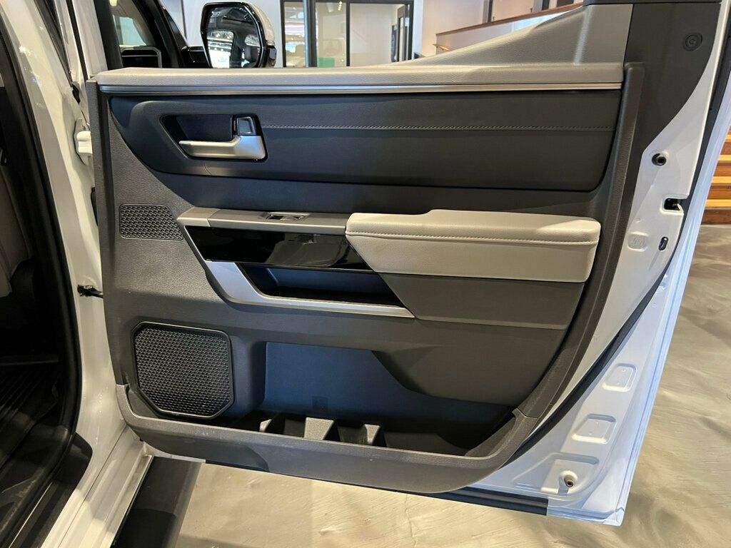 2024 Toyota Tundra 4WD Limited/4x4/PanoRoof/JBL PremAudio/Htd&CldSeats/HtdSteerWheel - 22942304 - 28
