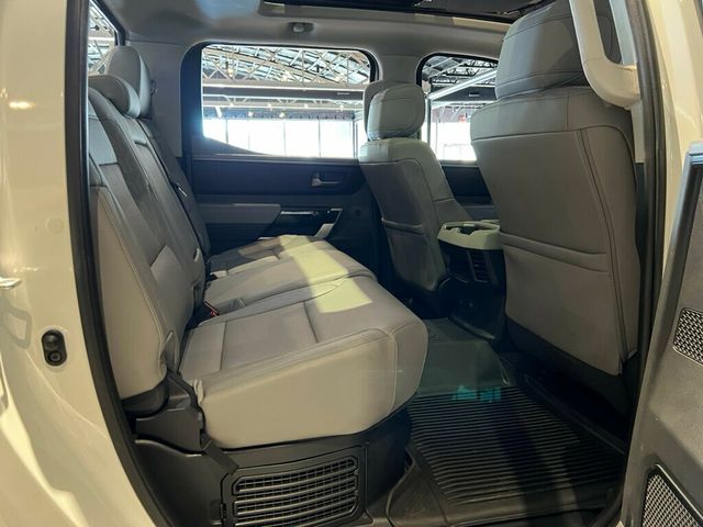 2024 Toyota Tundra 4WD Limited/4x4/PanoRoof/JBL PremAudio/Htd&CldSeats/HtdSteerWheel - 22942304 - 29