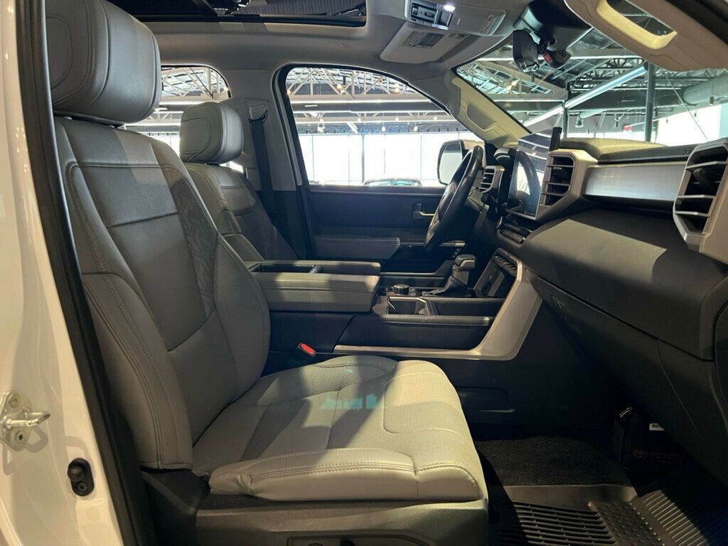 2024 Toyota Tundra 4WD Limited/4x4/PanoRoof/JBL PremAudio/Htd&CldSeats/HtdSteerWheel - 22942304 - 32