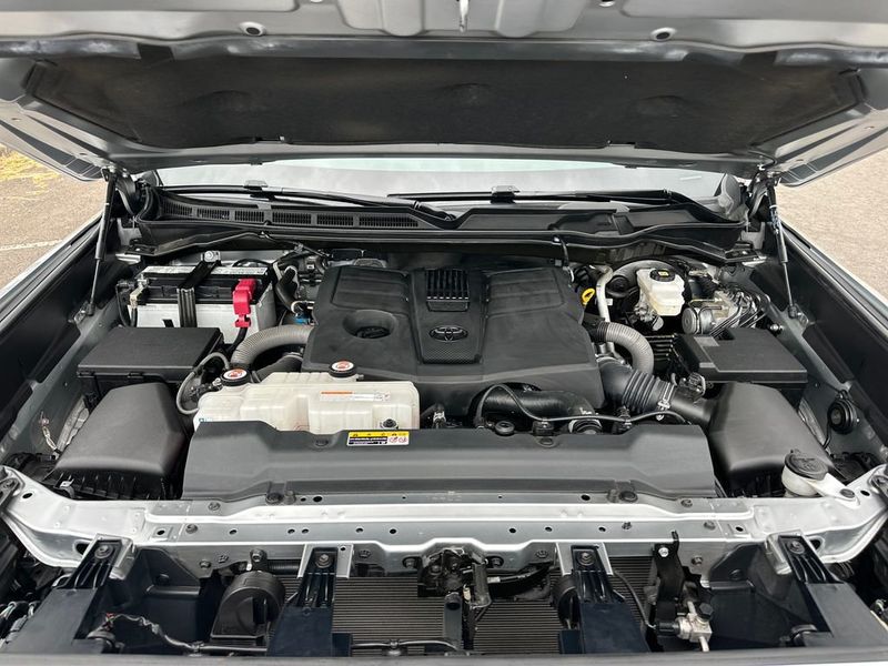 2024 Toyota Tundra 4WD Limited CrewMax 5.5' Bed - 23024035 - 22