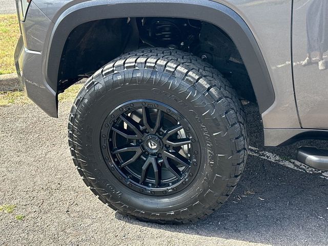 2024 Toyota Tundra 4WD Limited CrewMax 5.5' Bed - 23055335 - 11