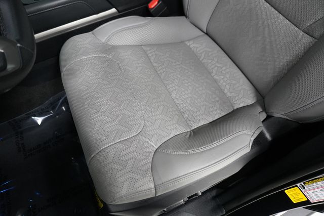 2024 Toyota Tundra 4WD Limited CrewMax 5.5' Bed - 22910445 - 8