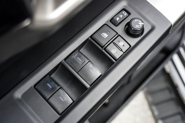 2024 Toyota Tundra 4WD Limited CrewMax 5.5' Bed - 23008266 - 21