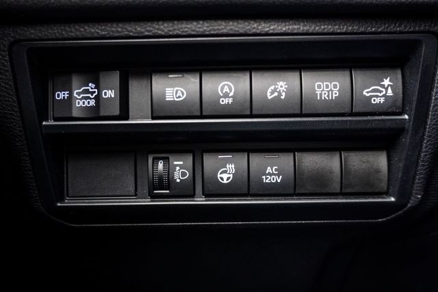 2024 Toyota Tundra 4WD Limited CrewMax 5.5' Bed - 23008266 - 22