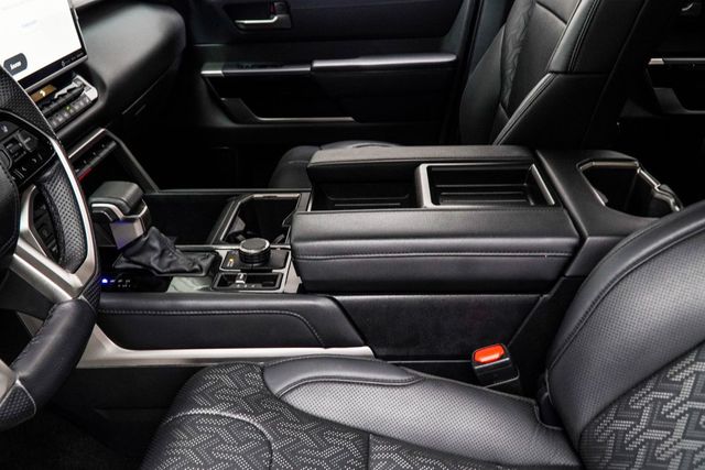 2024 Toyota Tundra 4WD Limited CrewMax 5.5' Bed - 23029373 - 18